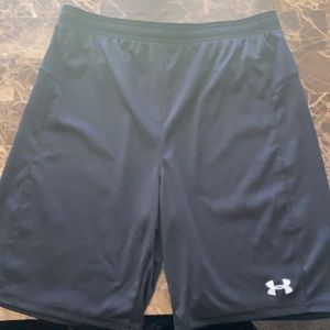 Boys XL Under Armour Active Shorts